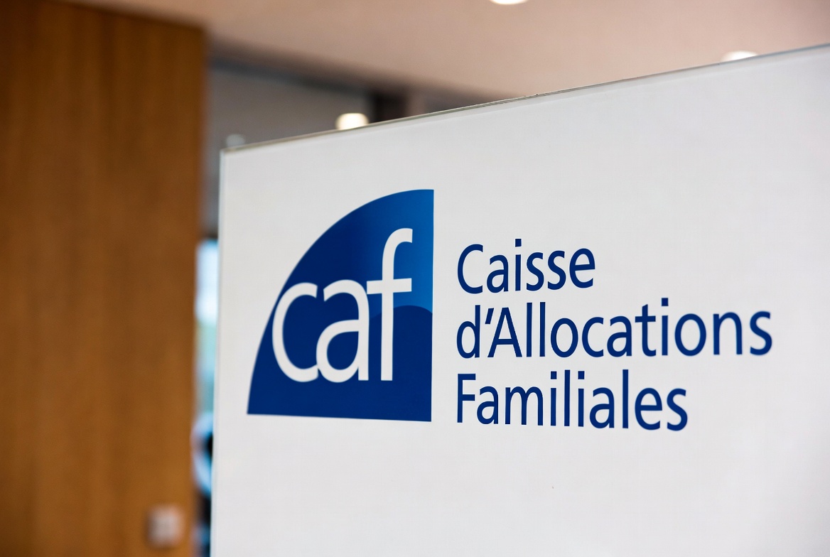 Allocations-info.fr vous renseigne sur les aides de la Caf aux familles et aux personnes en difficulté